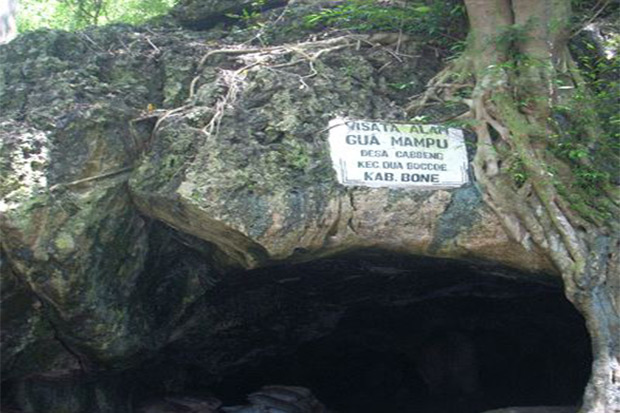 Legenda Asal-usul Goa Mampu, Sebuah Kampung di Sulawesi yang Dikutuk Jadi Batu