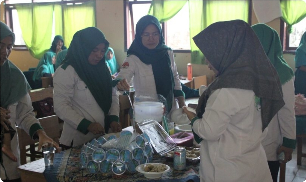 Hangat dan Penuh Makna, MAN 1 Muba Sambut Hari Pertama Sekolah dengan Halal Bihalal Keliling Kelas