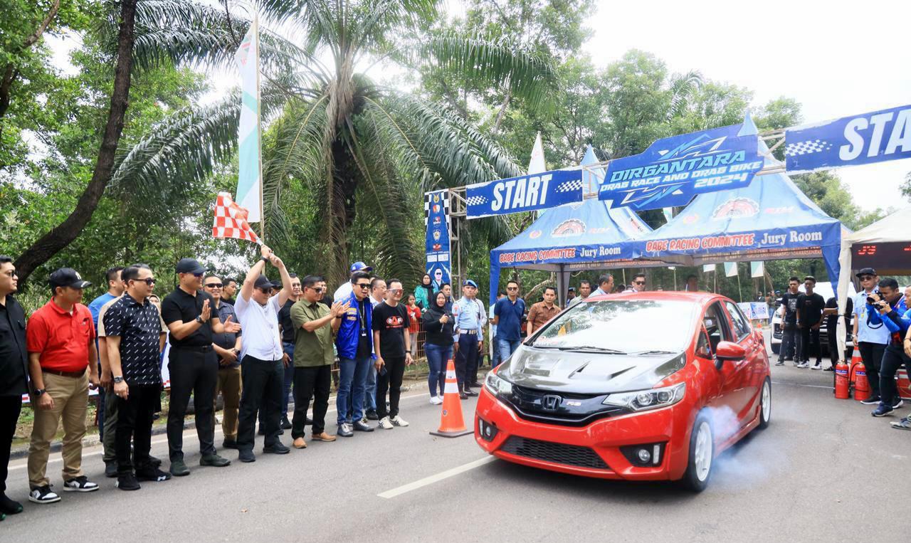 Lanud SMH Palembang Gelar Gelarnya Dirgantara Drag Race dan Drag Bike 2024