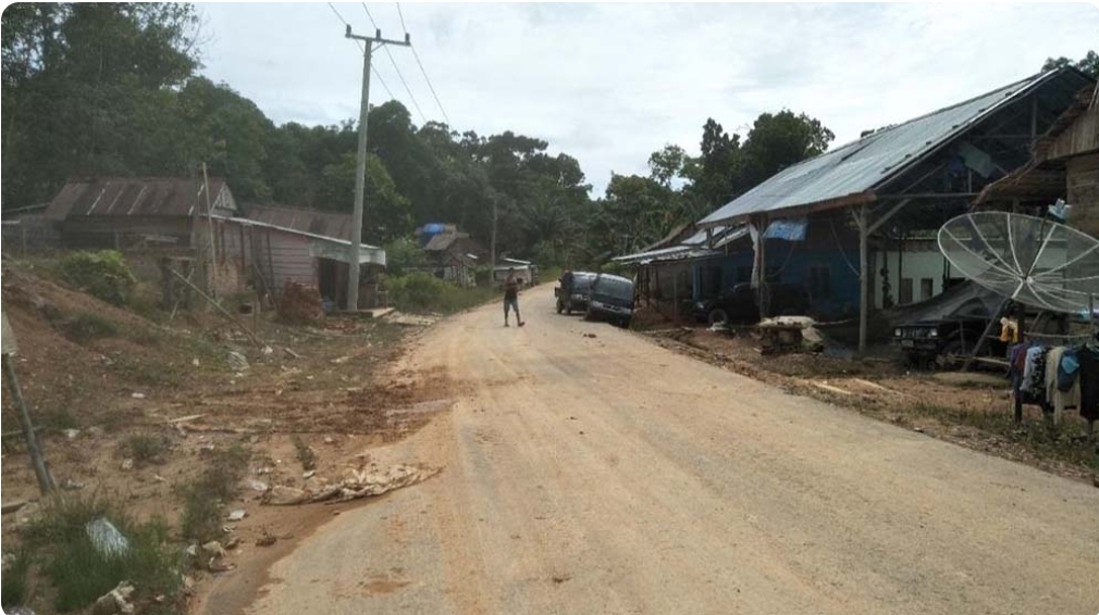 Pengguna Jalan Menuju Ke Macang Sakti Sanga Desa Masih Berharap Dipasang Lampu Jalan