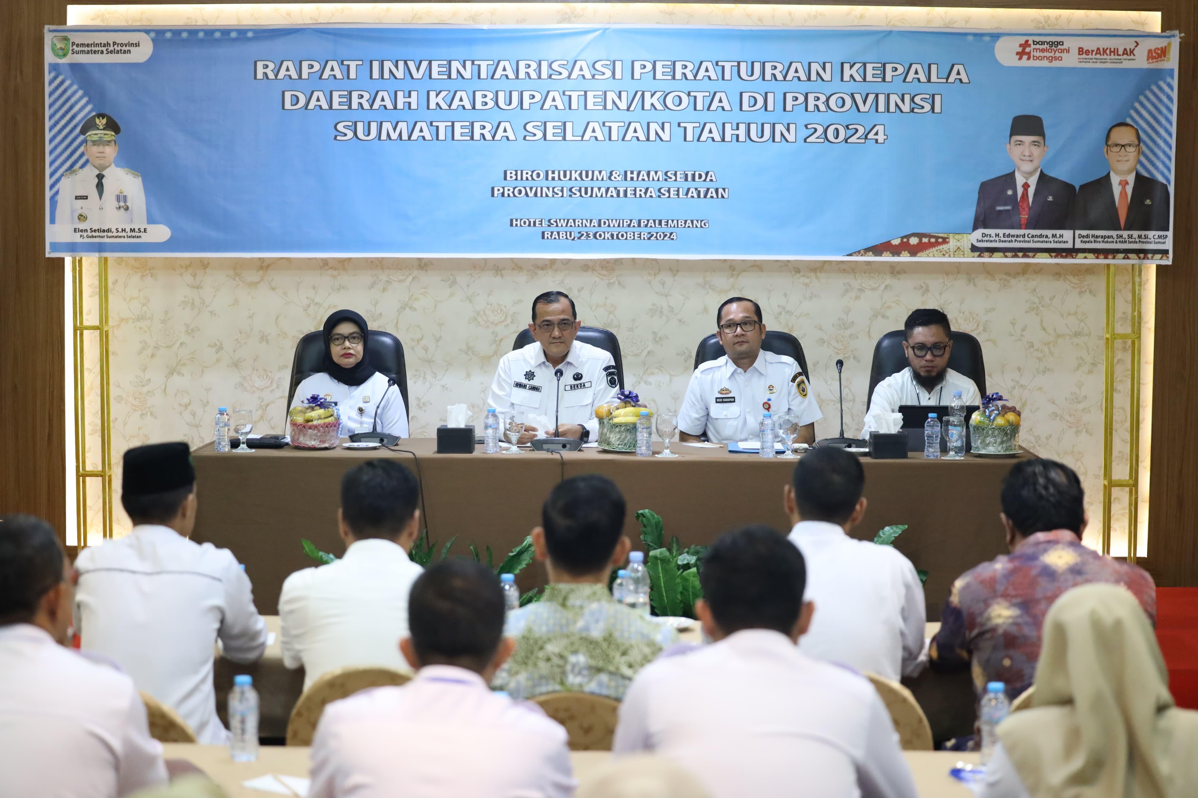 Sekda Edward Candra Buka Rapat Inventarisasi Peraturan Kepala Daerah Kabupaten/Kota Se-Sumsel Tahun 2024 