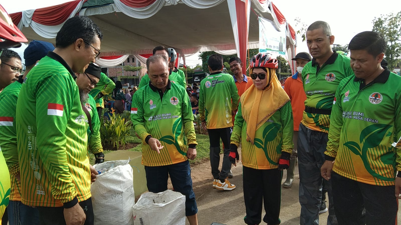 Tekan Penggunaan Plastik Sekali Pakai