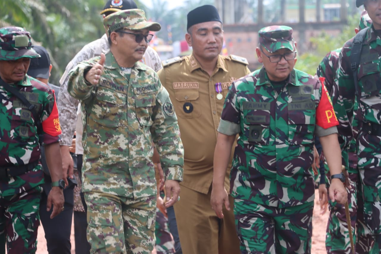 TMMD ke-126 Resmi Ditutup,  Sinergi TNI dan Rakyat Bukti Nyata Kemanunggalan Bangun Desa