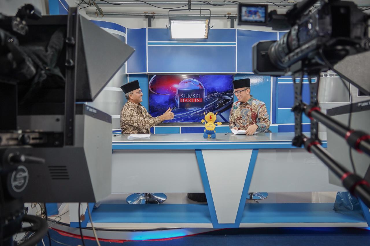 Meriahkan HUT Emas TVRI Sumsel, Pj Bupati Muba Duet Baca Berita Bersama Pj Bupati OKU