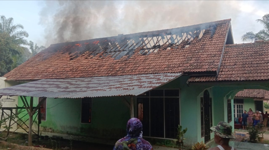 Kebakaran Terjadi di Desa Mekar Jadi Sungai Lilin, Kerugian Capai Rp150 Juta