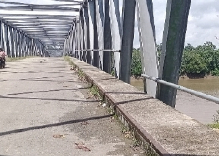 Hilangnya Besi Pengaman  Jembatan Muara Rawas, Berharap Diusut Tuntas  
