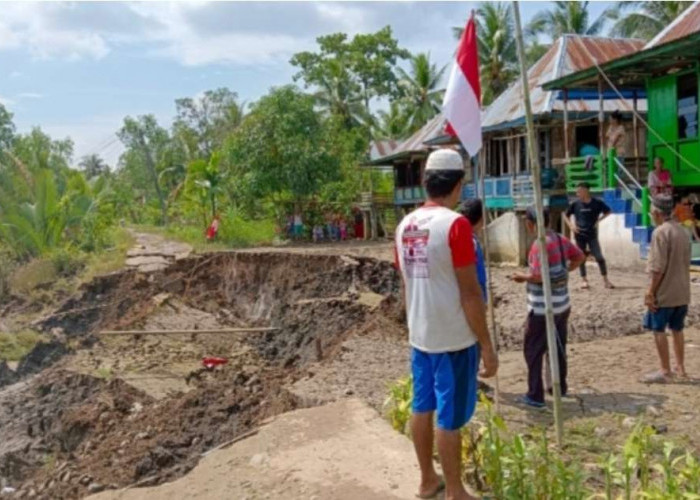 Jalan Amblas, 10 Desa di Kabupaten Banyuasin Terancam Terisolir