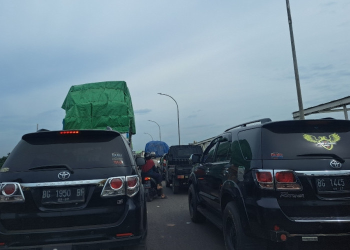 Arus Lalu Lintas Jalintim di Sungai Lilin Pagi Ini Padat Merayap, Akibat Aktifitas Pasar