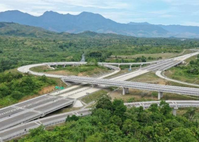 Hadirnya Tol Trans Sumatera, Ini Beberapa Manfaat yang Dirasakan