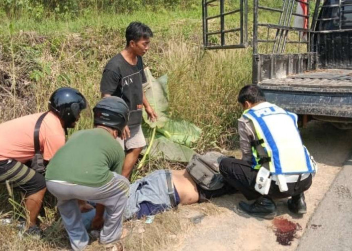 Lakalantas di Jalintim Tungkal Jaya Pemotor Tewas Usai Tabrakan dengan Truk 