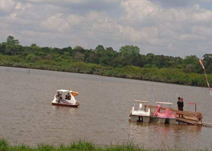 Ayo Habiskan Waktu Akhir Pekan di Danau Ulak Libok, Pilihan Wisata Murah Meriah Buat Keluarga