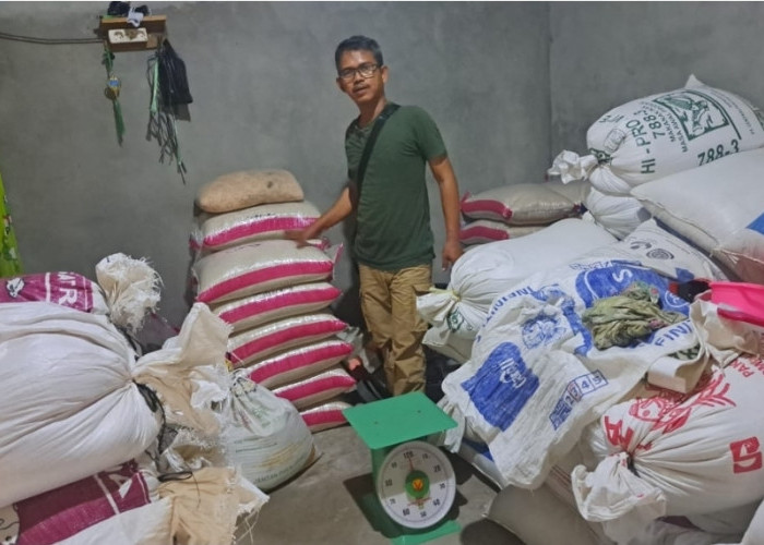 Polsek Sanga Desa Pastikan Stok Beras Aman, Harga Tetap Stabil