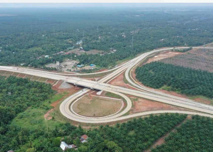 Akhir Tahun 2023, Hutama Karya Target Rampungkan 13 ruas Tol Trans Sumatera Tahap I