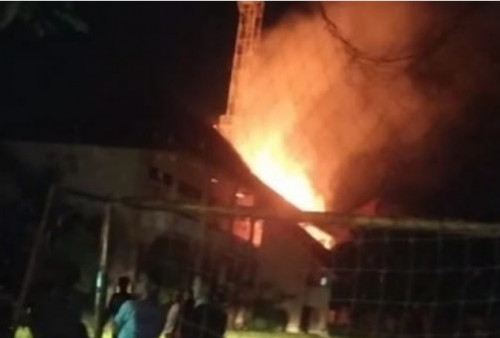 Gedung LPMP Sumsel Terbakar