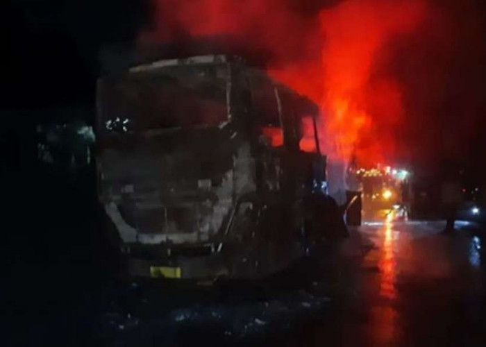 Bus ALS Dari Medan Ke Jakarta Terbakar, Saat Melintas di Jalinsum Muara Enim