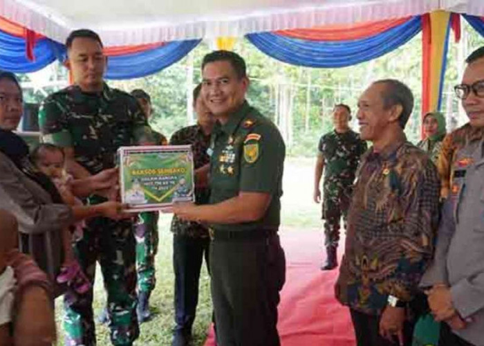 Peringati HUT TNI Ke-78, Kodim Muba Gelar Baksos Bedah Rumah