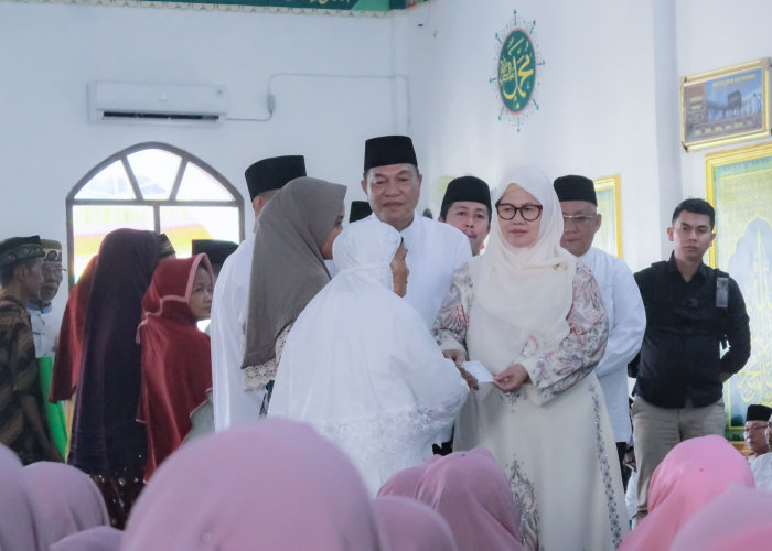 Bupati Muba Meriahkan Safari Ramadhan di Desa Sereka, Beri Bantuan Masjid, Bedah rumah Hingga Kaum Duafa