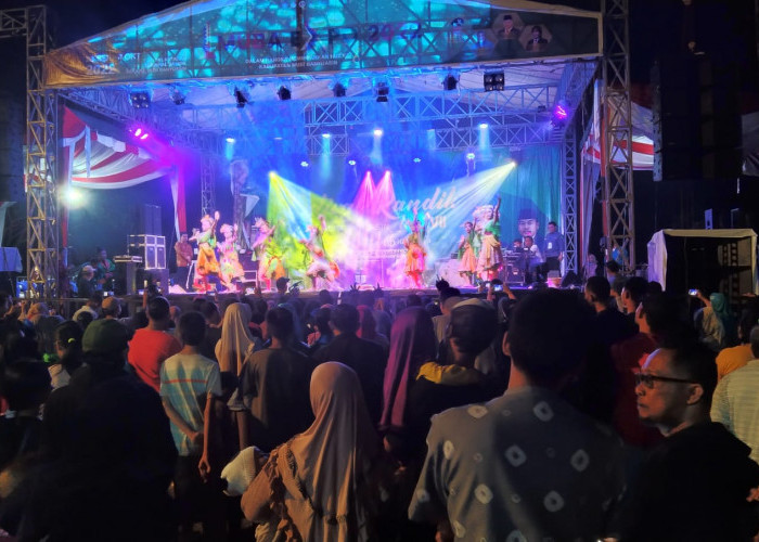 Festival Randik Memukau Ribuan Warga Muba              