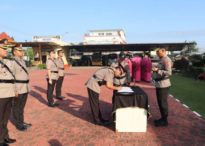 Kapolres Muba Pimpin Sertijab Pejabat Utama dan Kenaikan Pangkat Personil