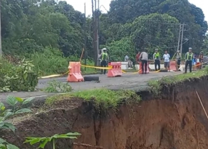 Jelang Momen Mudik 2025, Jalur Muba - Mura Terjadi Longsor, Bisa Ganggu Arus Lalu Lintas