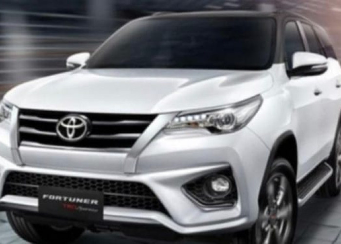 SUV Toyota Fortuner GR Sport 2024 Terbaru Menggunakan Sistem Bergerak Otomatis Mesin Handal Harga Terjangkau!