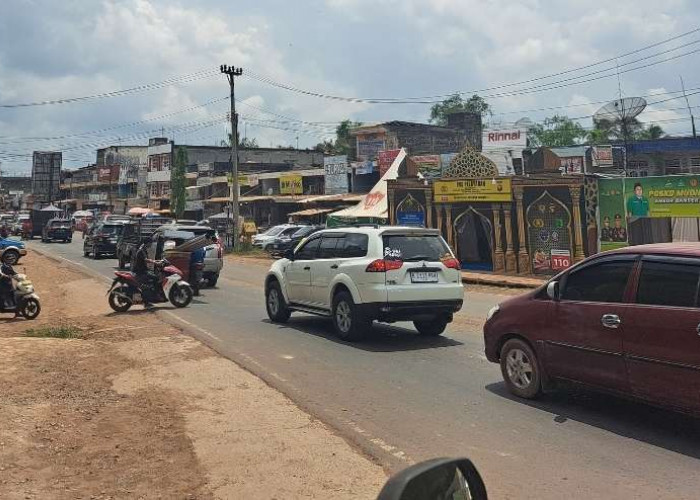 Dipenghujung Arus Balik, Jalintim Sungai Lilin Ramai Lancar Meski Aktivitas Pasar Kembali Padat