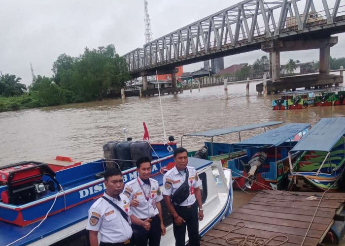 Cegah Tabrak Tiang Jembatan, Dishub Muba Dirikan Pos Pandu di Bawah Jembatan Lalan