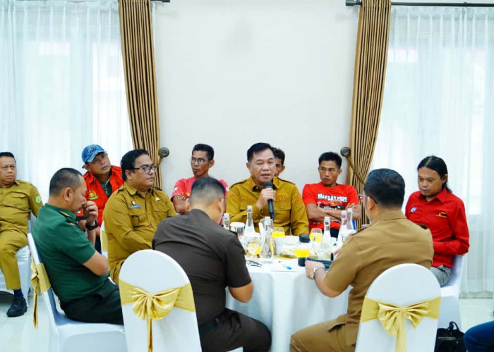 Bupati Muba Toha Tohet Dengarkan Langsung Keluhan Buruh Perkebunan, Janji Beri Solusi Nyata Bersama Forkopimda