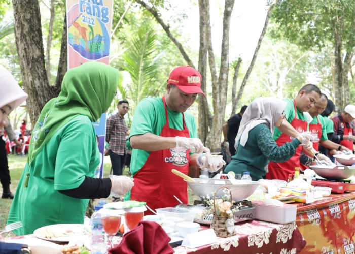 Usai Bekarang, Pj Bupati Apriyadi Request Masak Tempoyak dengan Lord Adi