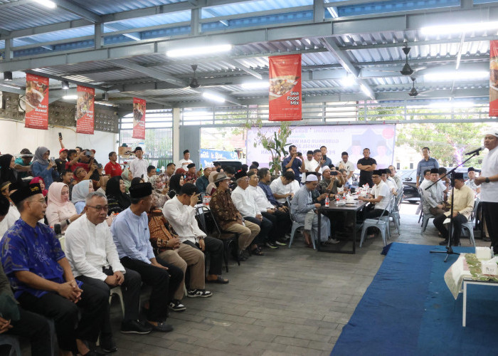 Gubernur Herman Deru dan Wagub Cik Uang Doakan Rumah Makan Seafood Demang Membawa Berkah