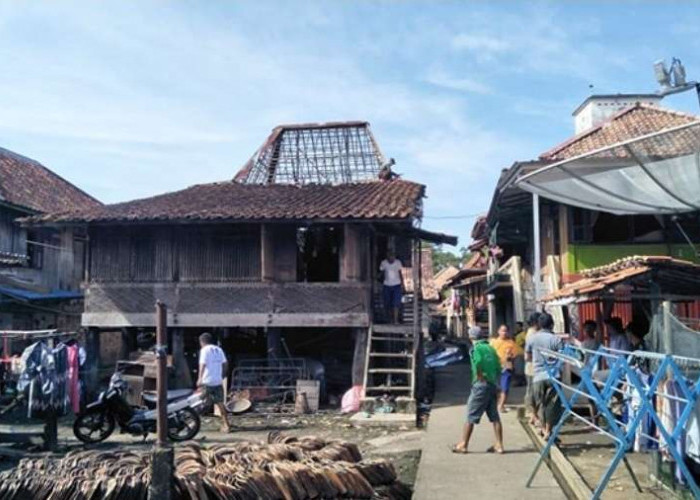 'Beroboh' Salah Satu Tradisi Gotong Royong di Sanga Desa Yang Masih Terjaga Hingga Saat ini