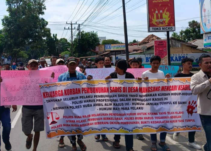 Keluarga Korban Pembunuhan di Desa Mangsang Bayung Lencir Gelar Aksi Demo di Polres Muba, Ini Tuntutannya