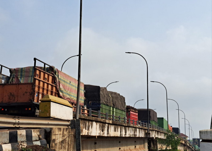 Pagi Ini, Arus Lalu lintas Jalintim di Pasar Sungai Lilin Padat Merayap