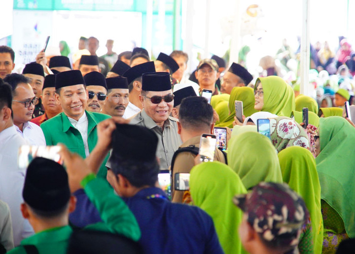 Puncak Hari Santri 2025 di Tungkal Jaya, Bupati Toha Tohet: Santri Pilar Peradaban Mulia