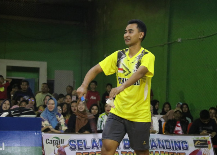 Tomy Sugiarto dan Dua Legenda Badminton Indonesia Meriahkan Penutupan Presdir Hindoli Cup 2023