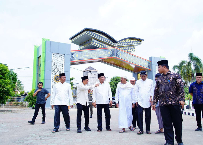 Gerbang Al-Qur’an Masjid Jami’ An-Nur Sekayu Resmi Berdiri, Simbol Sinergi Pemkab dan DPRD Muba