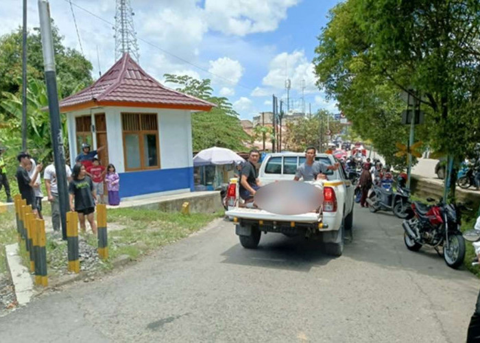 Ditabrak Kereta Babaranjang, Satu Keluarga Dari Lahat Mengalami Luka- luka