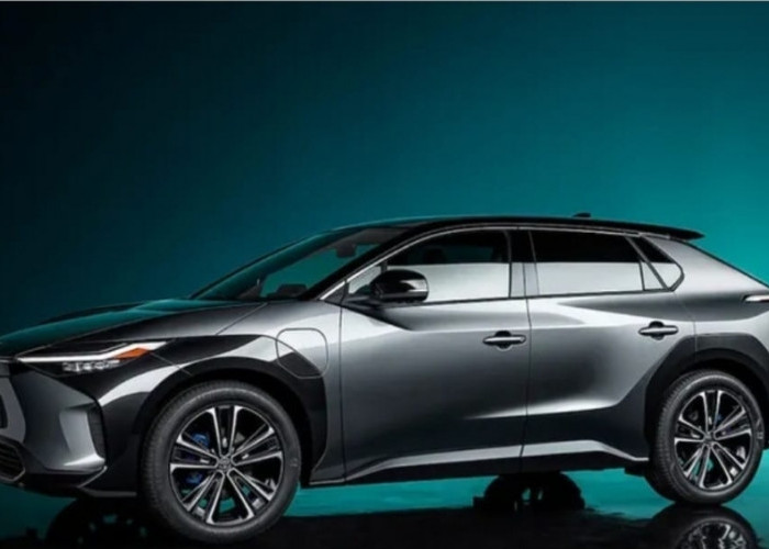 Toyota bZ4X Tegaskan Langkah Serius Toyota di Era Mobil Listrik Indonesia