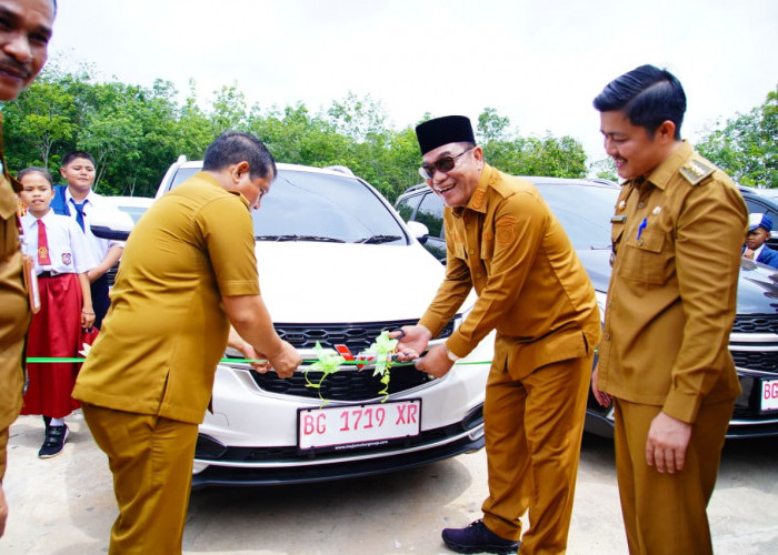 Bupati Muba Resmikan Gedung Serbaguna Beruge dan Luncurkan Mobil Operasional Desa