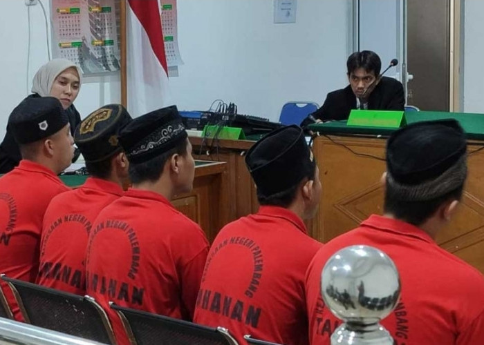 Sidang Kasus BBM Oplosan di Palembang, Sopir Bongkar Untung Besar dari 'Kencing Solar'