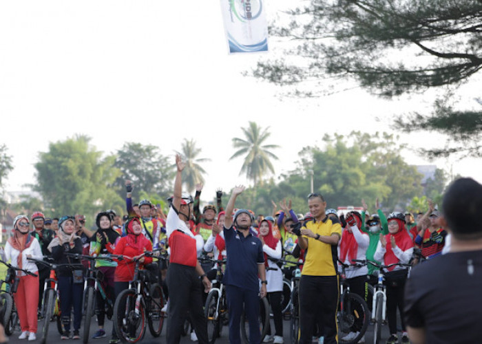 Gowes Hingga Makan kerupuk Bersama Pj Bupati Muba