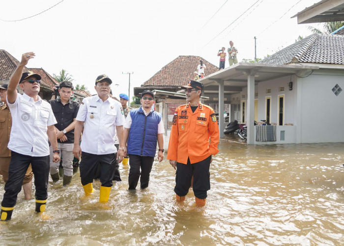 Bupati Muba Tinjau Lokasi Banjir di Kecamatan Sanga Desa