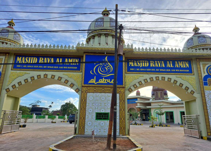 Masjid Raya Al Amin Makin Cantik, Salah Satu Lokasi Istirahat Pengendara di Jalintim Palembang - Jambi