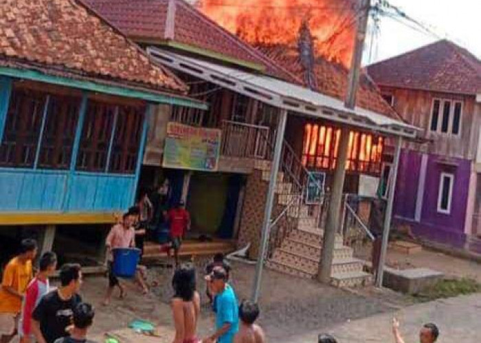 Ditinggal Ke Tangerang, Rumah Warga Teluk Kijing II Ludes Dilalap Api