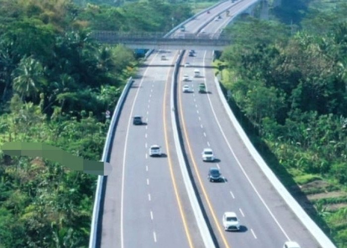 Tinggalkan Cara Berkendara 'Line Hogging' Ketika di Tol, Membahayakan Pengendara Lain