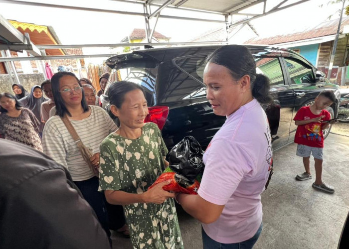 Jemaat GPIN Sekavu Baqikan Bingkisan Lebaran, Pererat Toleransi Antarumat Beragama