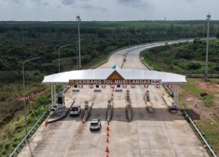 Arus Kendaraan Nataru Meningkat, Tol Palembang–Betung Fungsional Dilintasi Ribuan Kendaraan