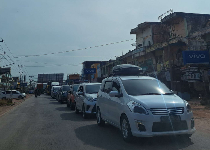 10 Hari Usai Lebaran, Mobil Arus Masih Banyak Melintas di Jalintim Palembang - Jambi