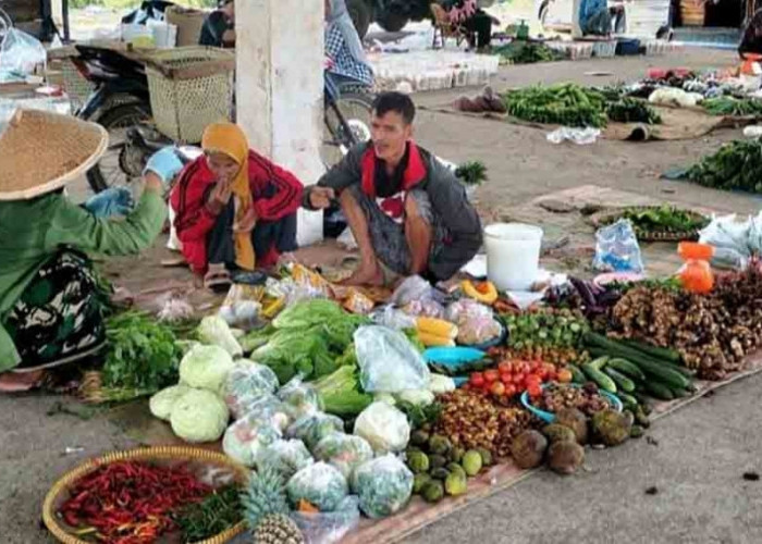 Jelang Ramadhan, Begini Kondisi Harga Sayuran di Pasar Kalangan di Kecamatan Sanga Desa