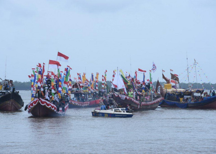 Festival Kapal Hias di Sungsang Banyuasin Menjadi Daya Tarik Wisatawan Mancanegara 